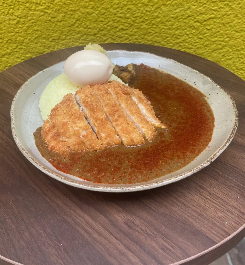 炸雞排·雞蛋·香辣咖哩